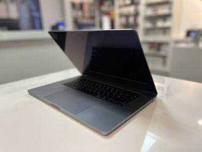 Outlet Apple MacBook Pro 16 Retina TB i9 2.3GHz/32GB/1 TB gwiezdna szarość - zdjęcie 2