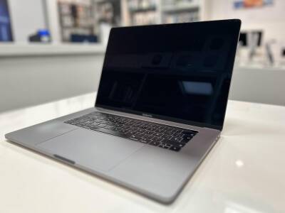 Outlet Apple MacBook Pro 15 i7/ 32GB/ 512GB gwiezdna szarość - zdjęcie 1