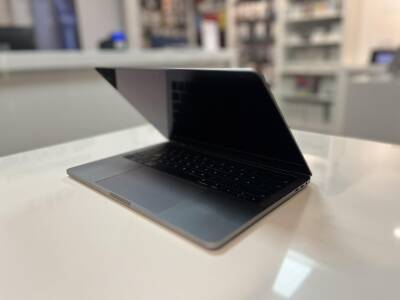 Outlet Apple MacBook Pro 13 Retina TB i7 2.8GHz/32GB/512GB gwiezdna szarość - zdjęcie 2