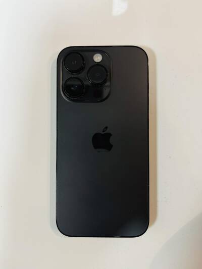 Outlet Apple iPhone 14 Pro 128GB Gwiezdna czerń - zdjęcie 1