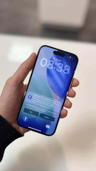 Outlet Apple iPhone 15 128GB - niebieski - zdjęcie 2