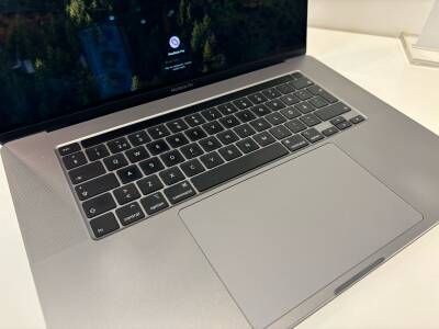 Outlet Apple MacBook Pro 16 Retina TB i9 2.3GHz/32GB/1 TB gwiezdna szarość - zdjęcie 4