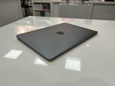 Outlet Apple MacBook Air 13 M1 / 16GB / 1TB / GPU M1 Gwiezdna Szarość - zdjęcie 3