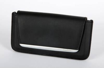 Etui do iPhone 5/5S Pierre Cardin - czarne - zdjęcie 1